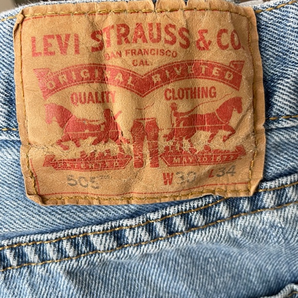 Vintage Levi’s 505 Regular Fit Straight Leg - Picture 3 of 5